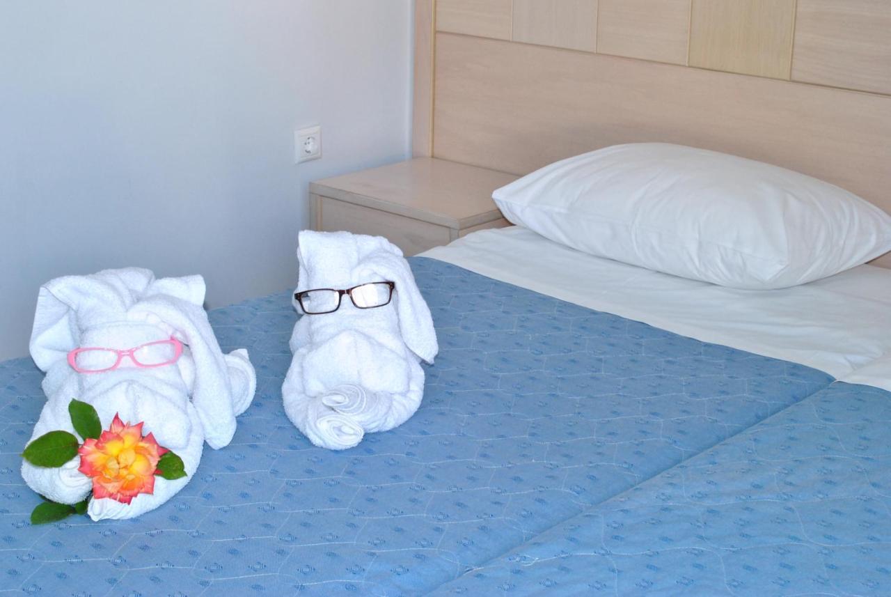 Hotel Aris Tolón Buitenkant foto