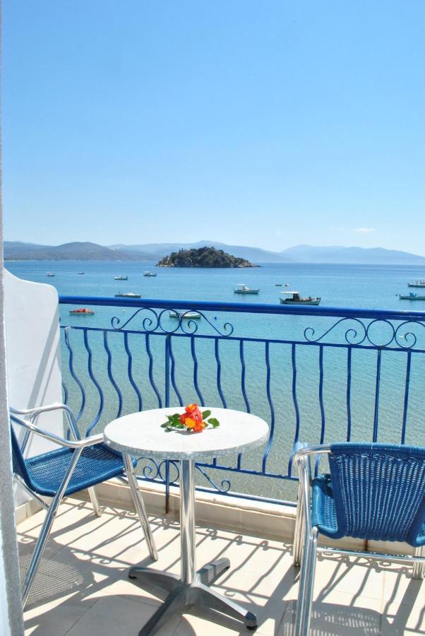 Hotel Aris Tolón Buitenkant foto